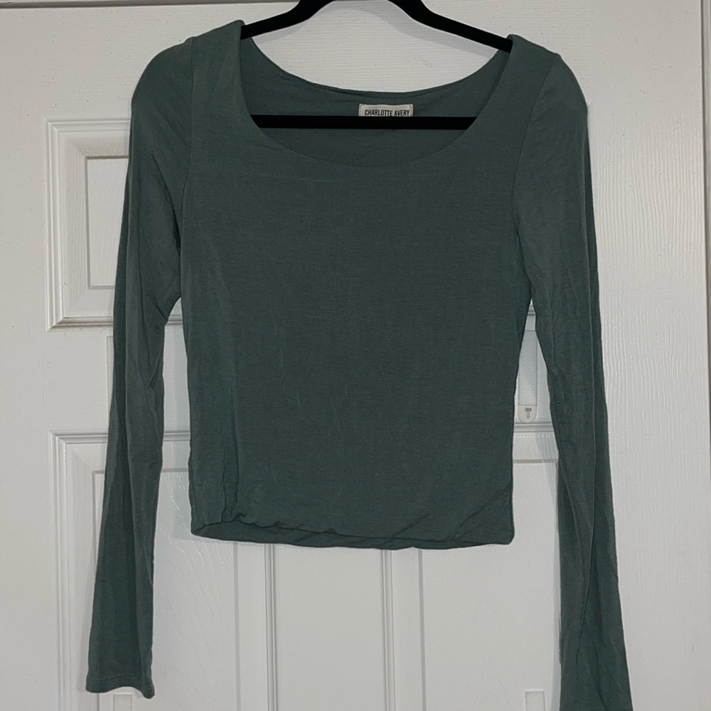 Long-Sleeved Stretchy Top